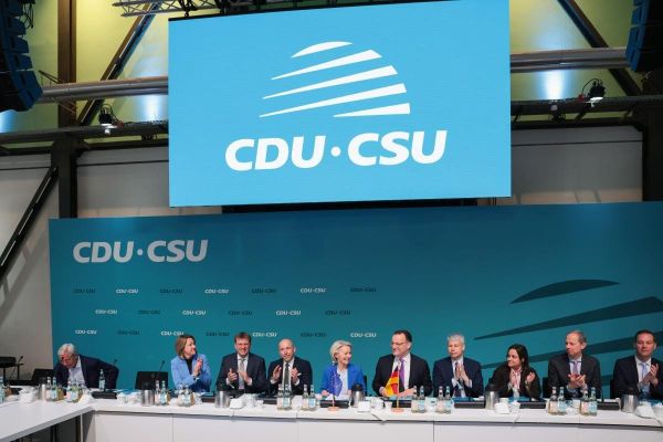 DB Bruselas - Todo el poder para Von der Leyen