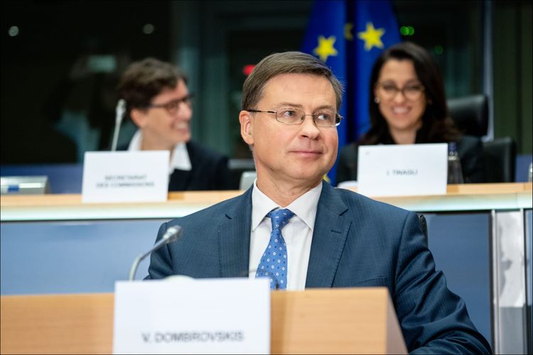 DB Geoeconomía - Bruselas diluye las obligaciones de sostenibilidad corporativas