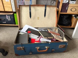 PSA: The solution to cringey writing is not to stop writing. [summer journaling club intro]