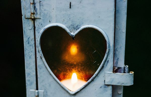 Signals from within. How the heart talks to the brain