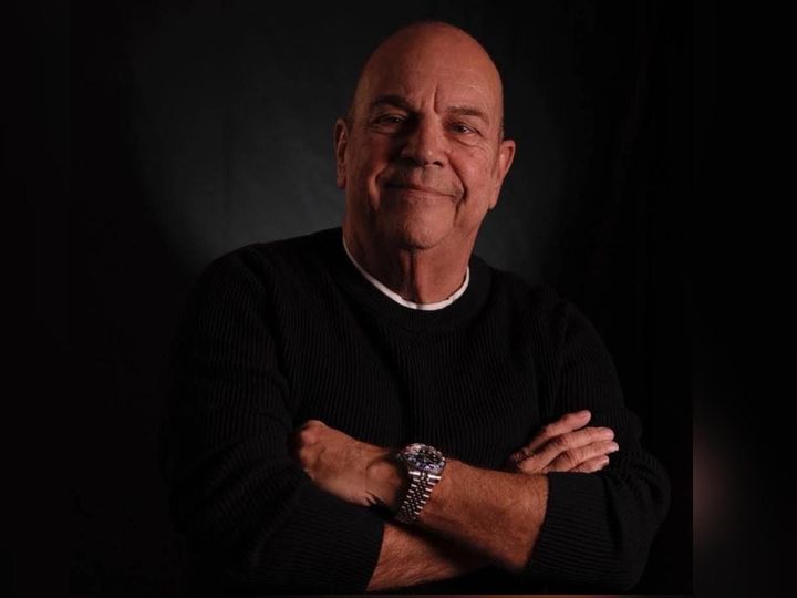 Denis Richard Passes