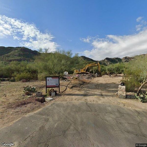 Paradise Valley Board of Adjustment to Hear Yard Setback Appeal at 6235 E. Catesby Road. Case BA-26-01 puts a property dis…