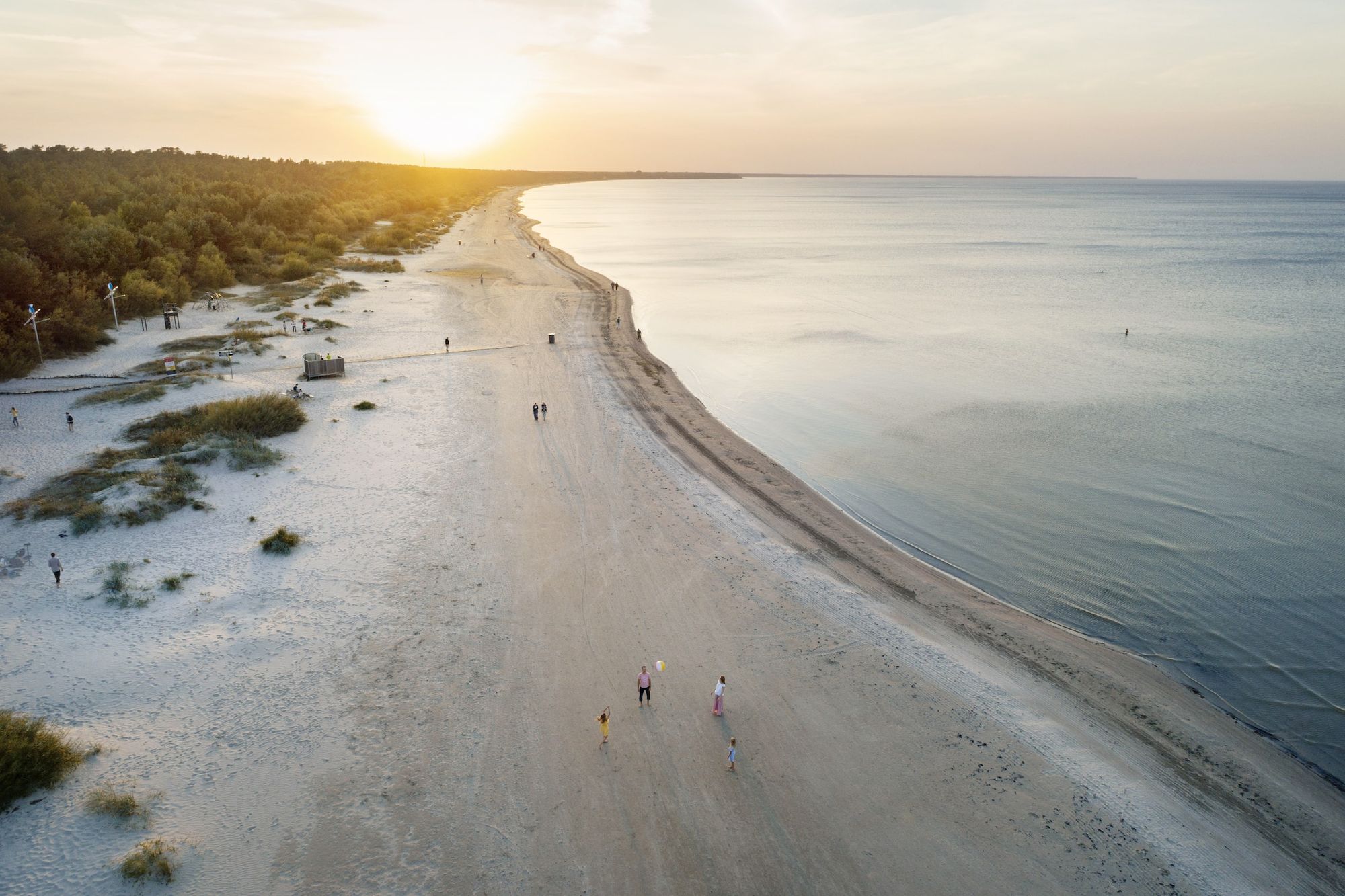 Luftaufnahme vom Strand von Jūrmala