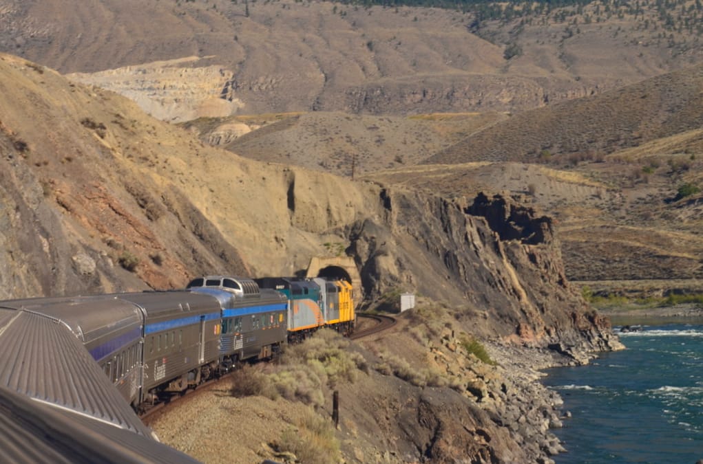 Blick auf den „Canadian“ am Wasser