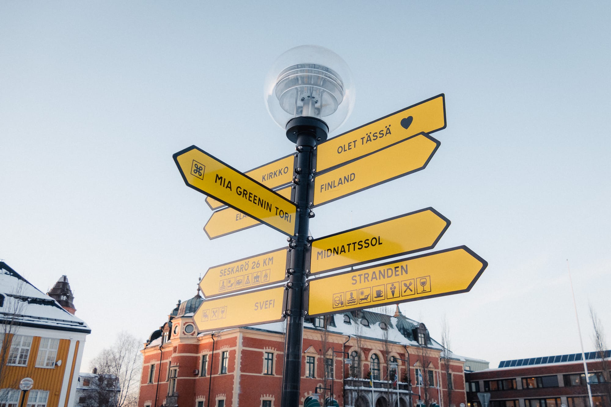 Wegweiser im Zentrum von Haparanda