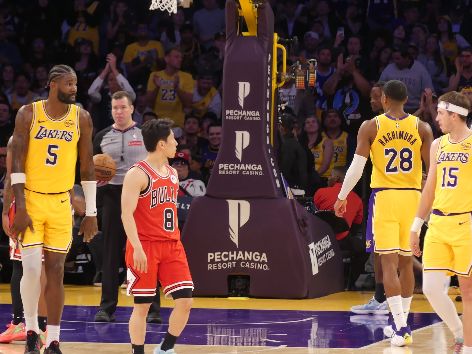 河村勇輝の適応力と人との距離の縮め方。50勝到達でも満足しないウェンバンヤマ｜宮地陽子のロサンゼルス取材日記 Vol.7