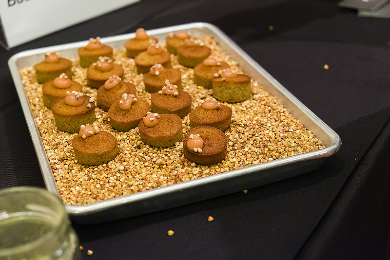 eat-pastry-buckwheat-financier