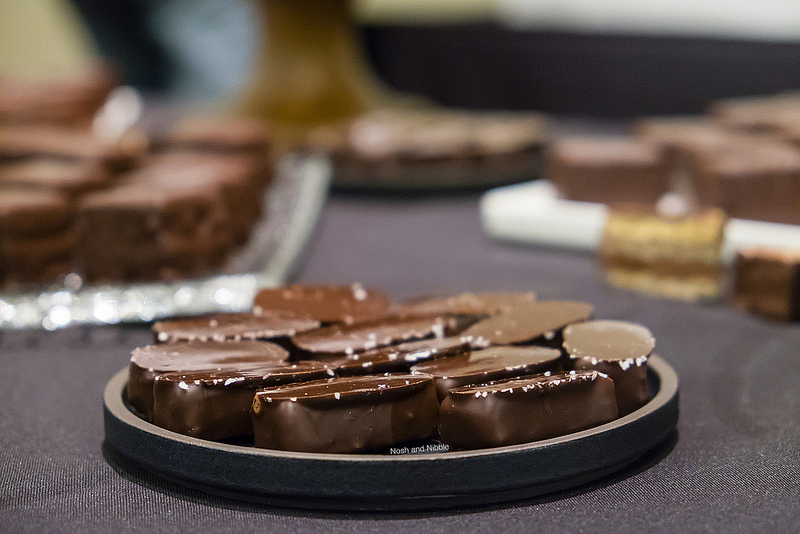 eat-pastry-coconut-chocolate-truffles