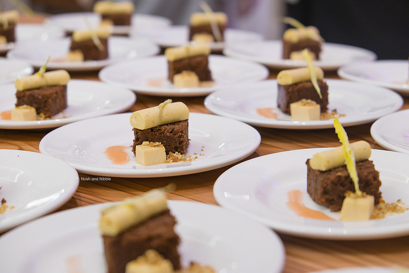 eat-pastry-cranberry-sacher-torte