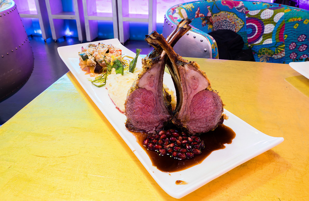 silk-lounge-lamb-rack