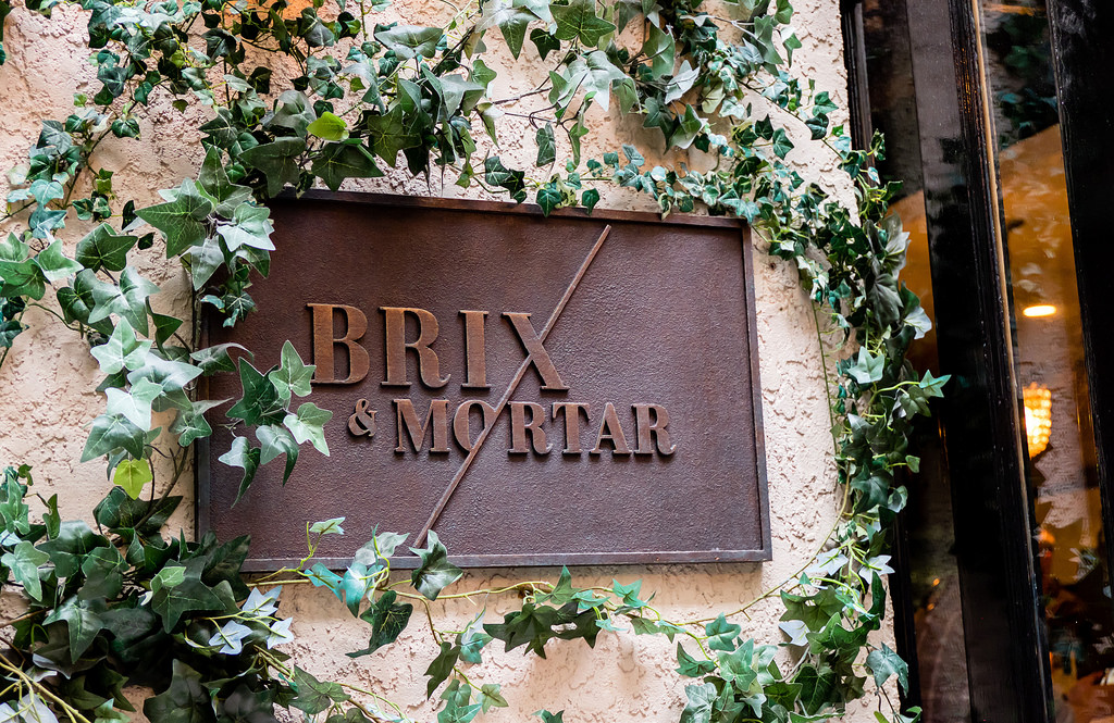 beringer-bros-outside-brix-and-mortar