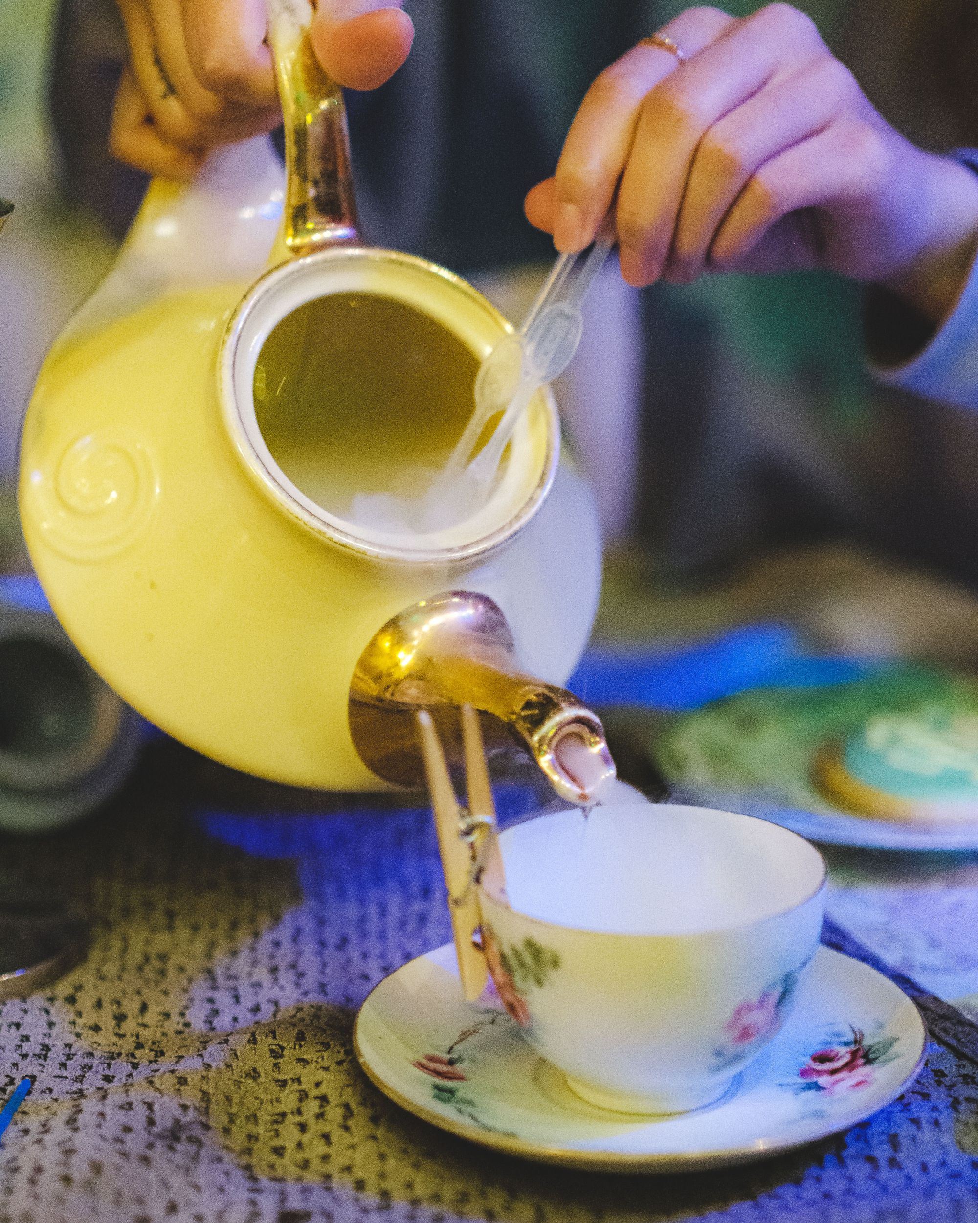 Misty Cocktail Pouring
