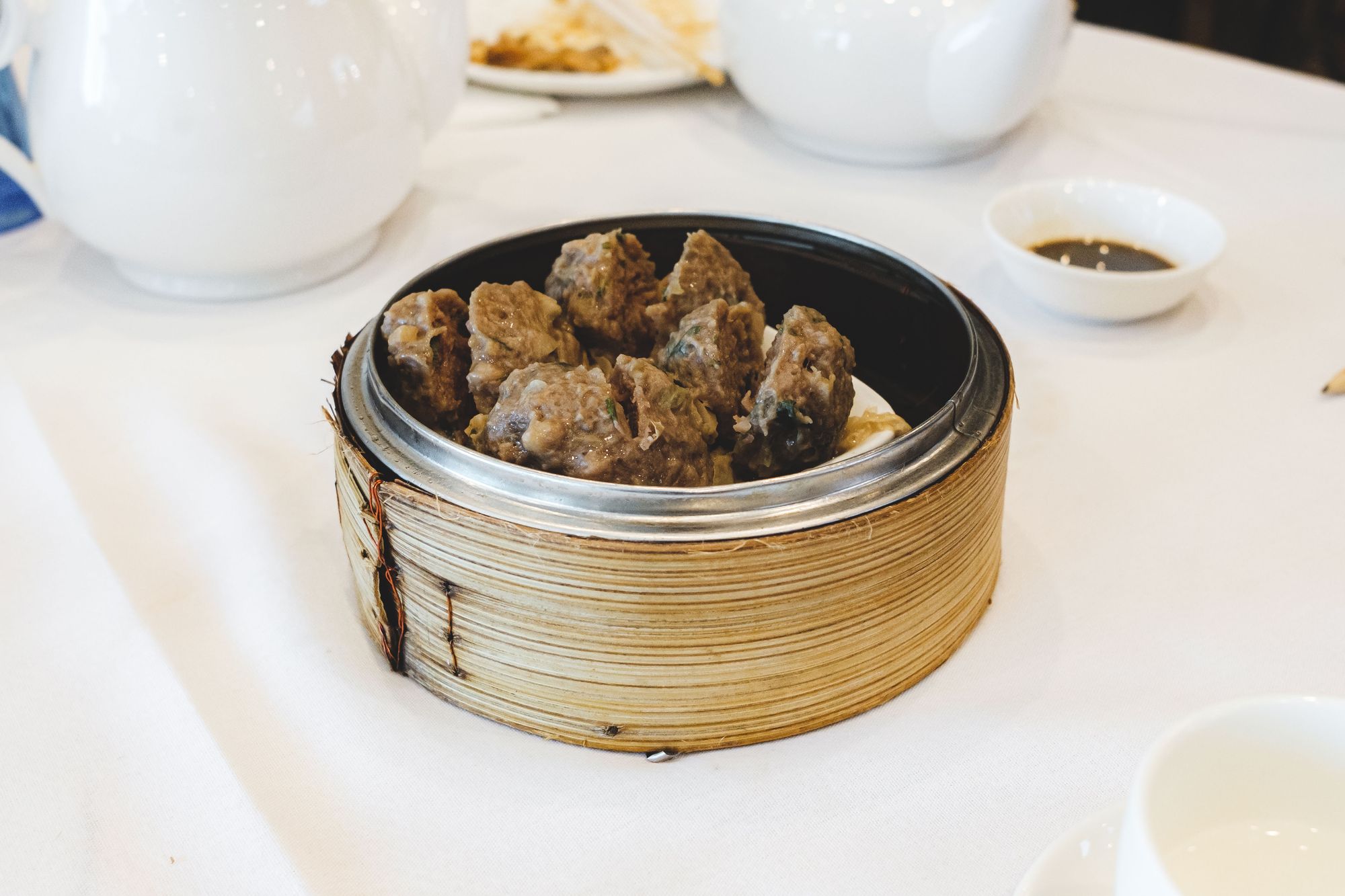 Sun Sui Wah –&nbsp;Steamed Beef Balls with Bean Curd Sheet