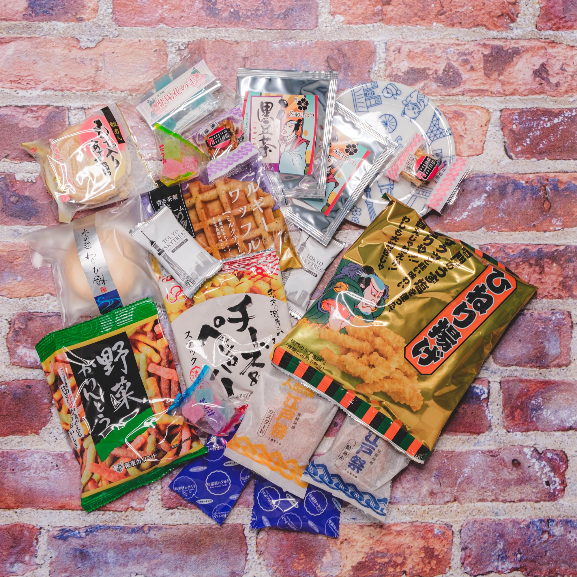 Sakuraco Subscription Box - All Snacks