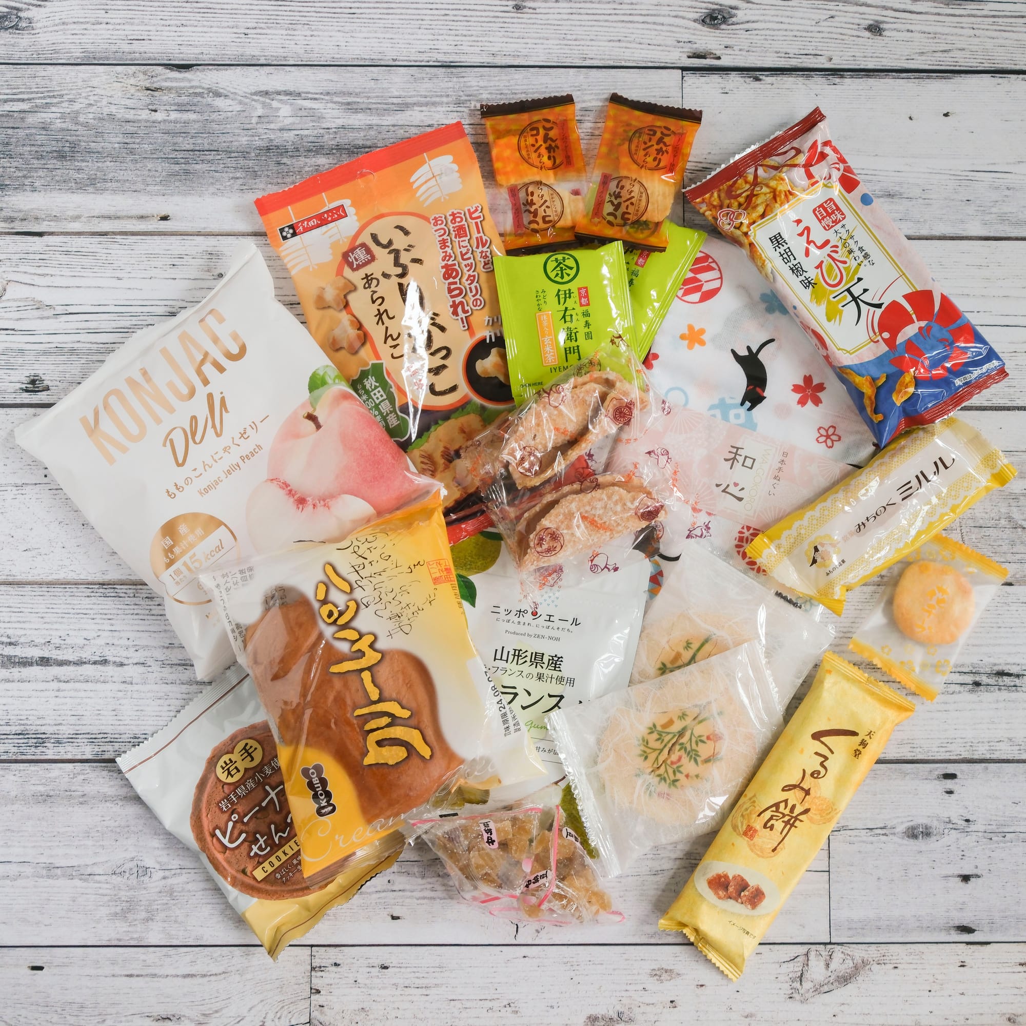 Sakuraco Subscription Box - All Snacks