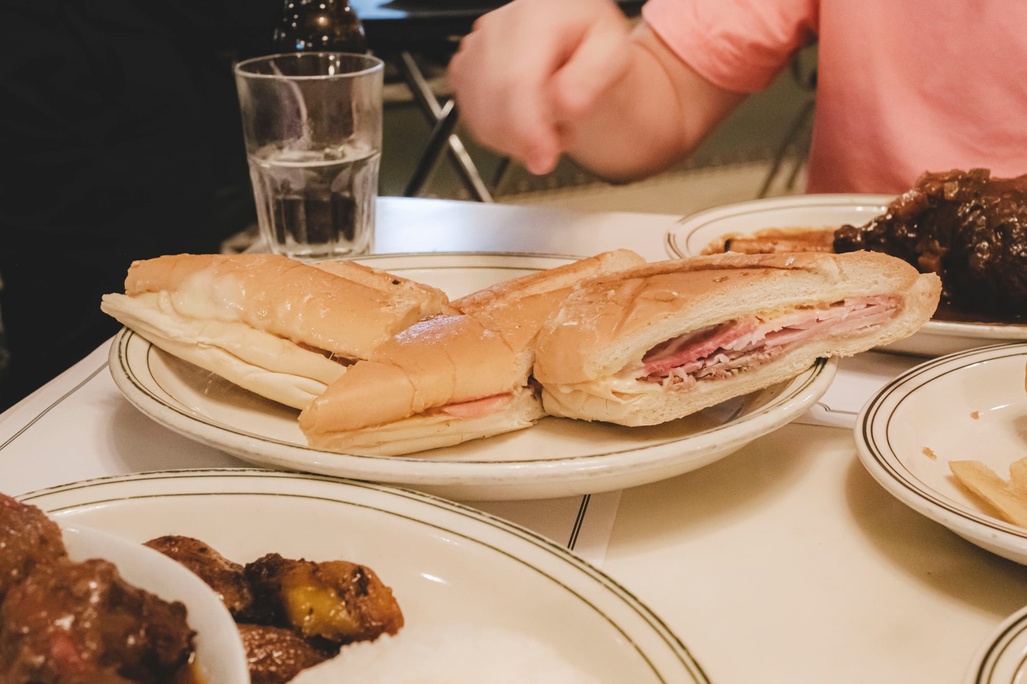 Miami Versailles –&nbsp;Cubano Especial