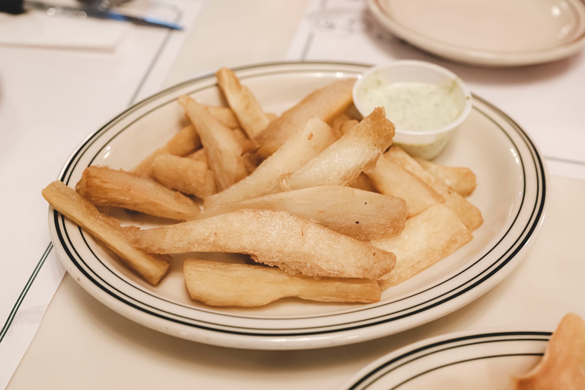 Miami Versailles –&nbsp;Yuquita Frita