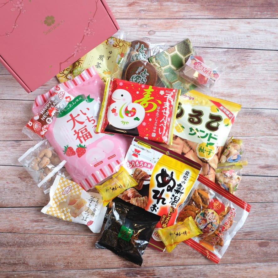 Sakuraco and TokyoTreat [OVERVIEW] – Japanese Snack Boxes for