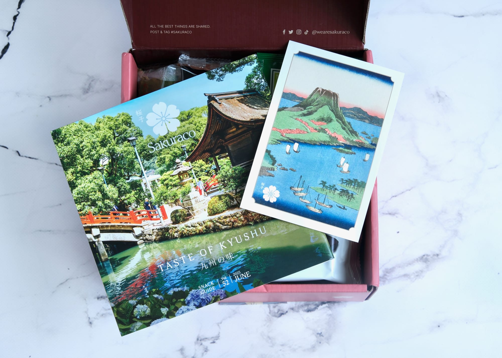 Sakuraco Subscription Box - Opening the Box