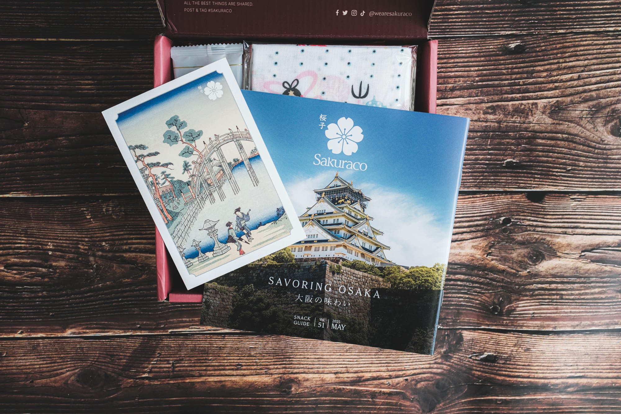 Sakuraco Subscription Box - Opening the Box