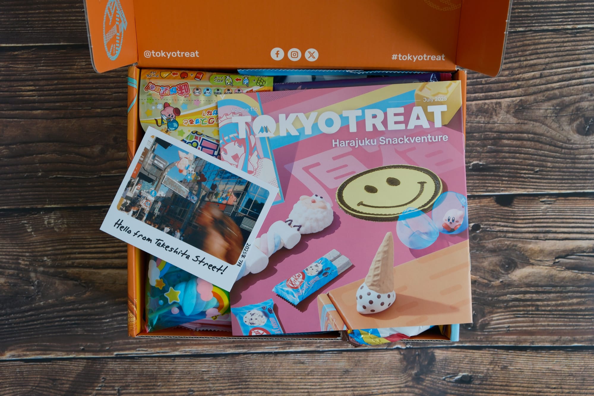 TokyoTreat Subscription Box - Opening the Box