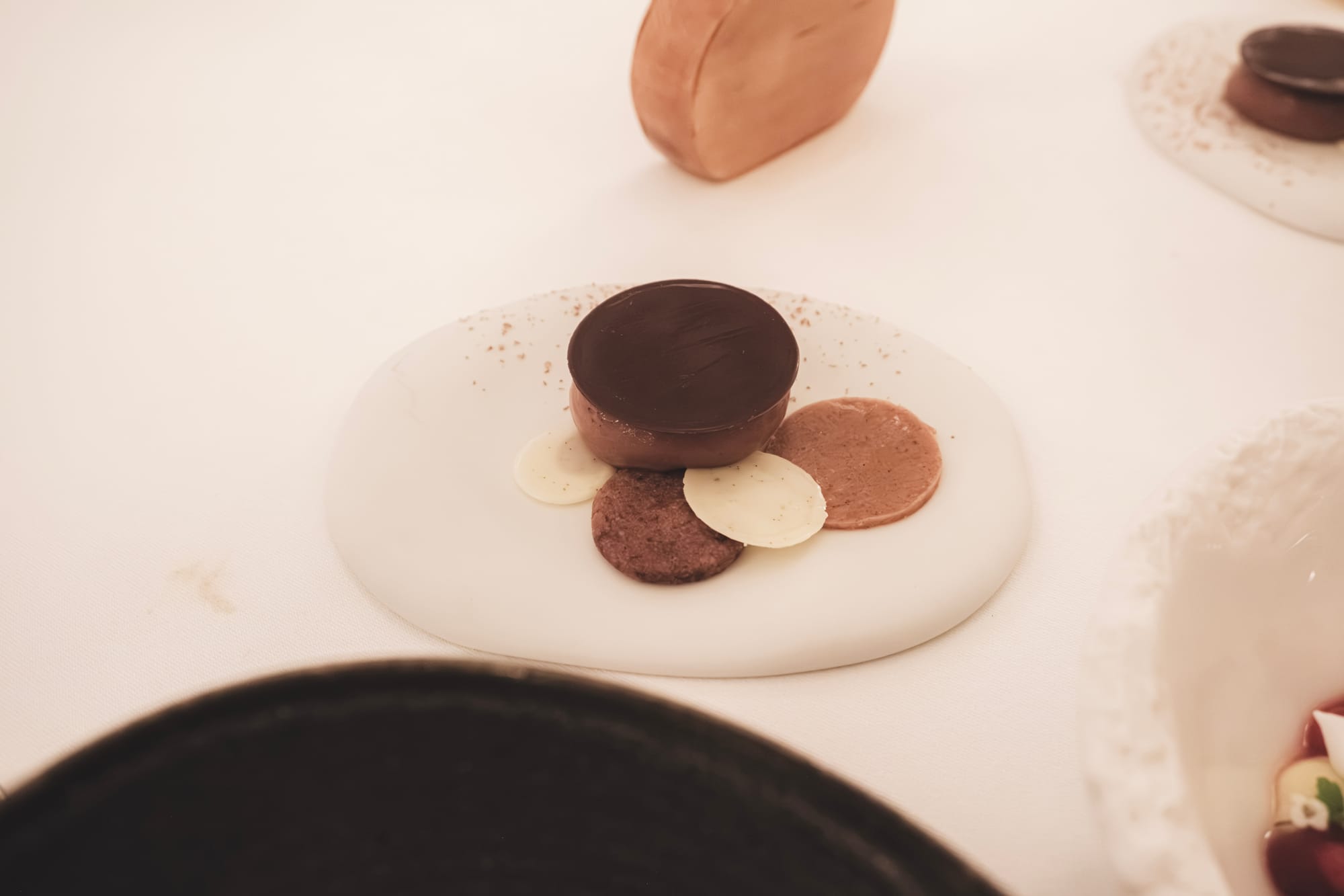 Le Monument in Porto: Brazilian chocolate, smoked vanilla
