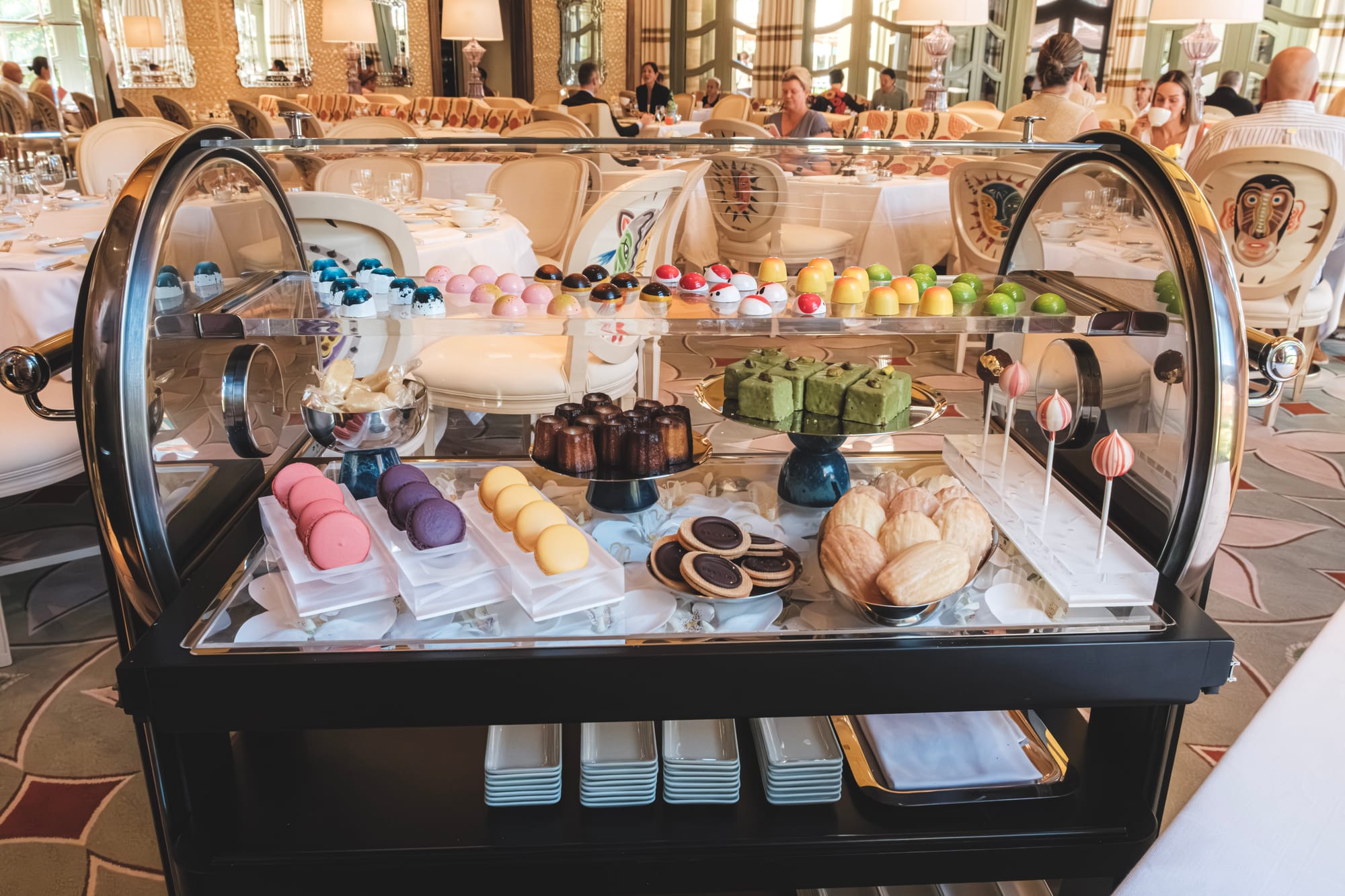 Tableau in Las Vegas: Dessert Cart