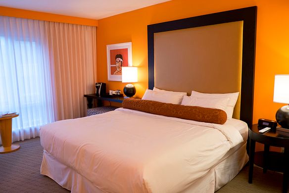 Opus Hotel - Deluxe King Room Review - Vancouver