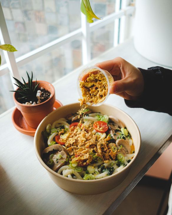 Pokey Okey – Graphically-charged and Culinarily-inspired Poke in Greater Vancouver [OVERVIEW]