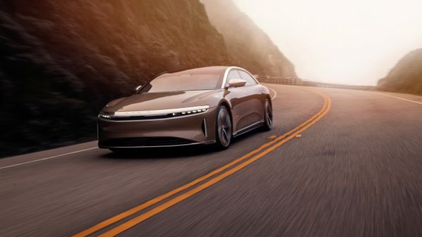 2025 Lucid Air Pure Achieves Unprecedented Efficiency