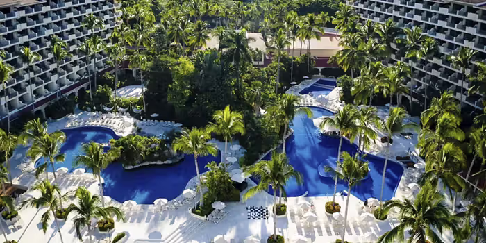 instalaciones exteriores de uno de los mejores hoteles en puerto Vallarta.