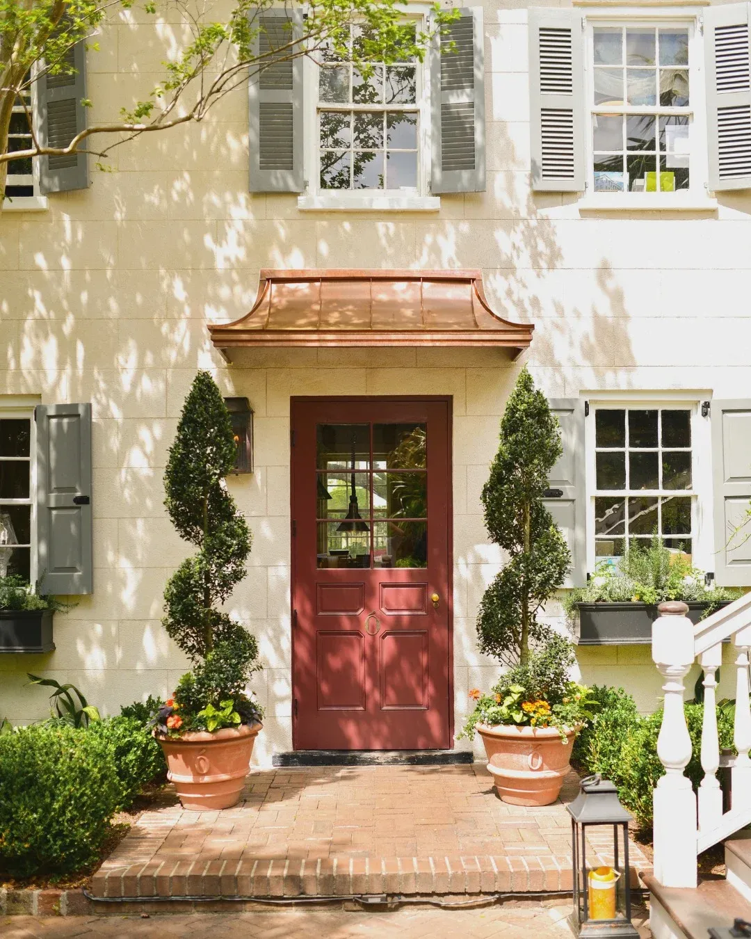 entrance of the hotel zero george while vist charleston sc
