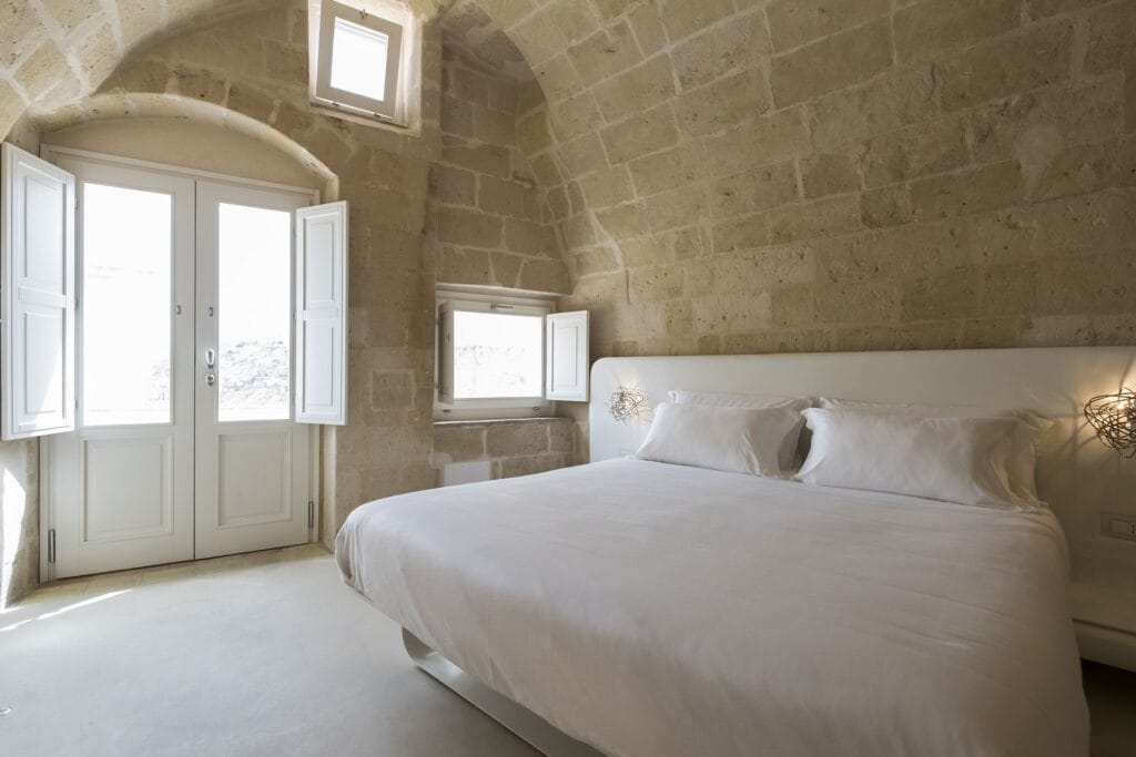 cave hotel in Italy.