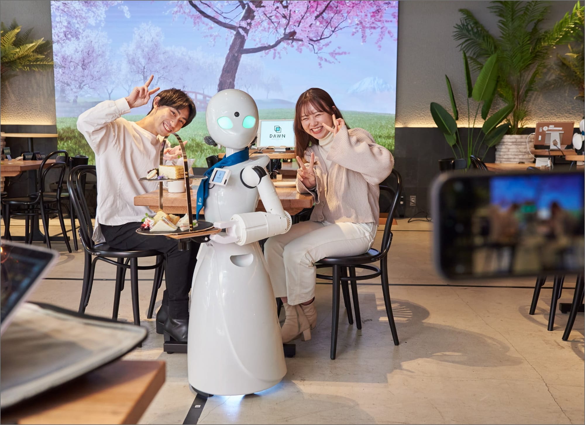 robot cafe in japan
