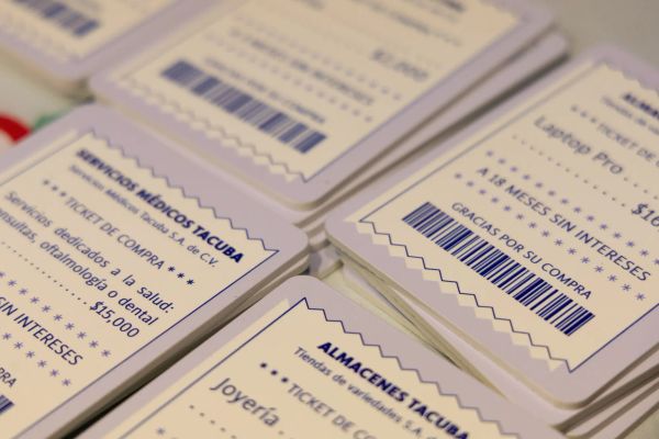 tickets de compra con código de barras en la Navidad en el MIDE.