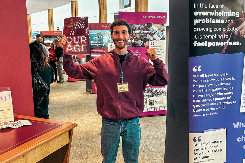 The great light of pacifism illuminating the world