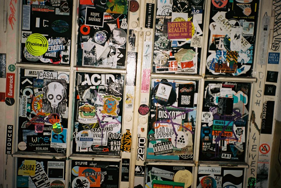 𝔴𝔥𝔞𝔱 𝔦𝔰 '𝔟𝔫𝔤𝔯𝔷 𝔩𝔱𝔡.'...