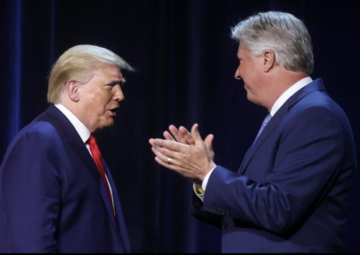Trump appears with spiritual advisor/child rapist Robert Morris in 2020