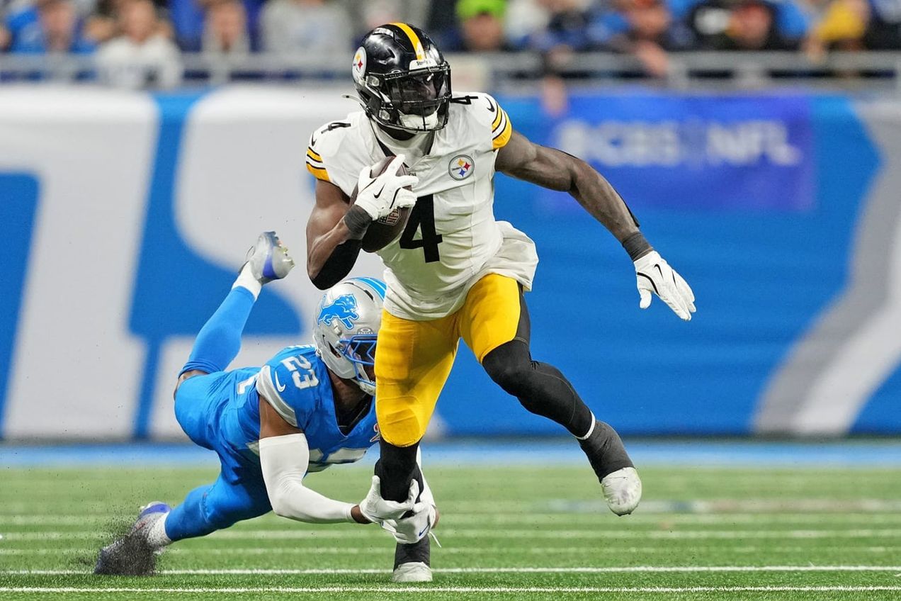 Paris Game Walkthrough Week 7: DK Metcalf in the Louvre