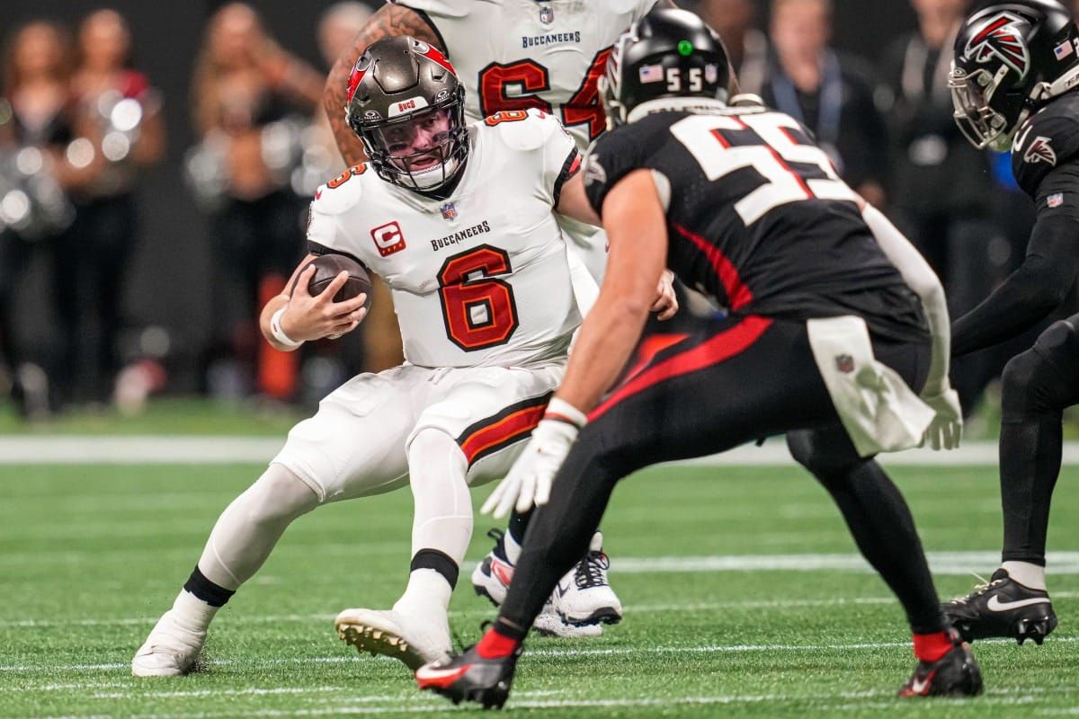 Quick Slant: Two Remarkably Similar Teams (to Varying Degrees of Success) Vie for the NFC South Lead on TNF