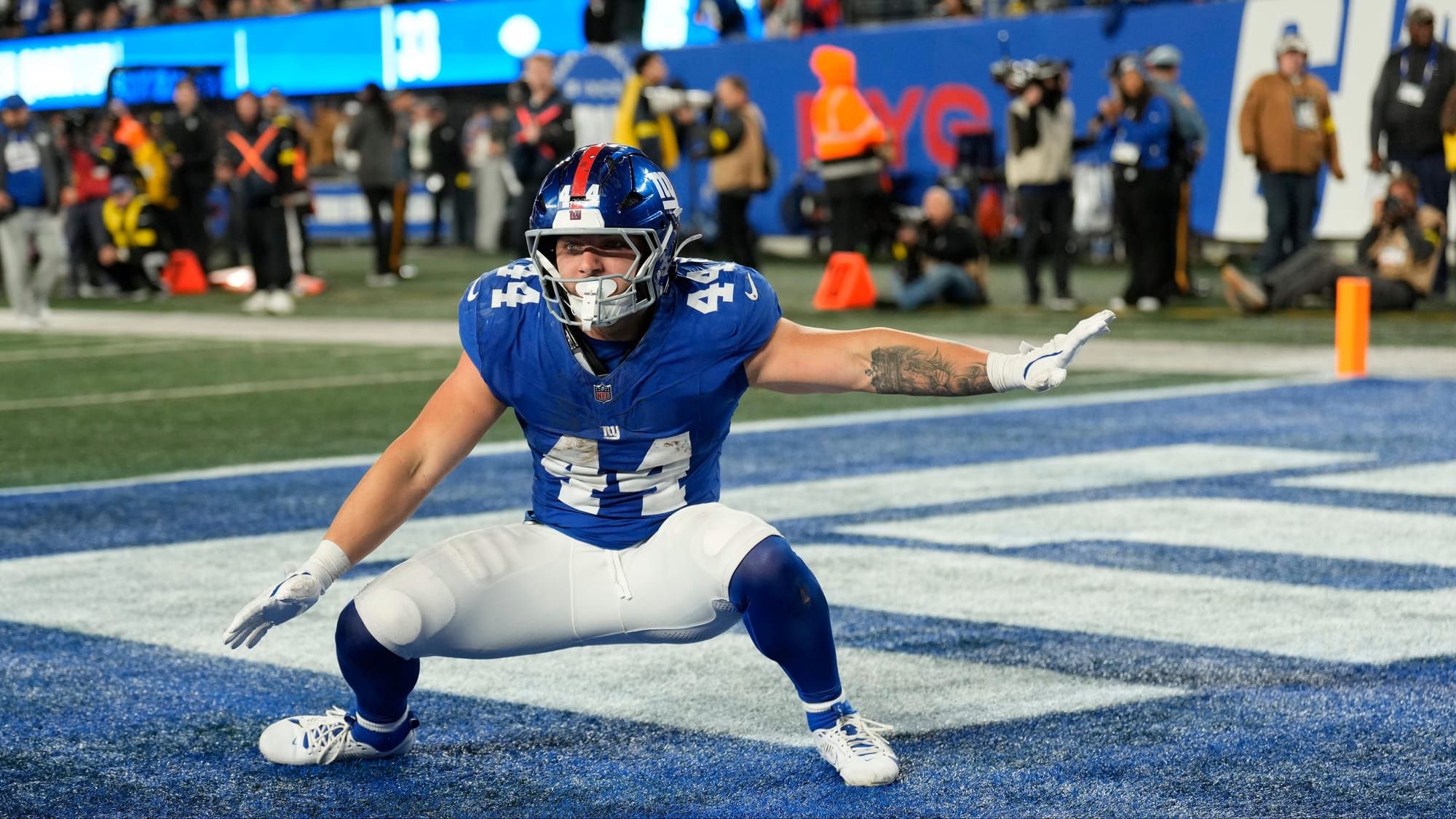 Quick Slant: SNF - Choose Your Shade of Blue