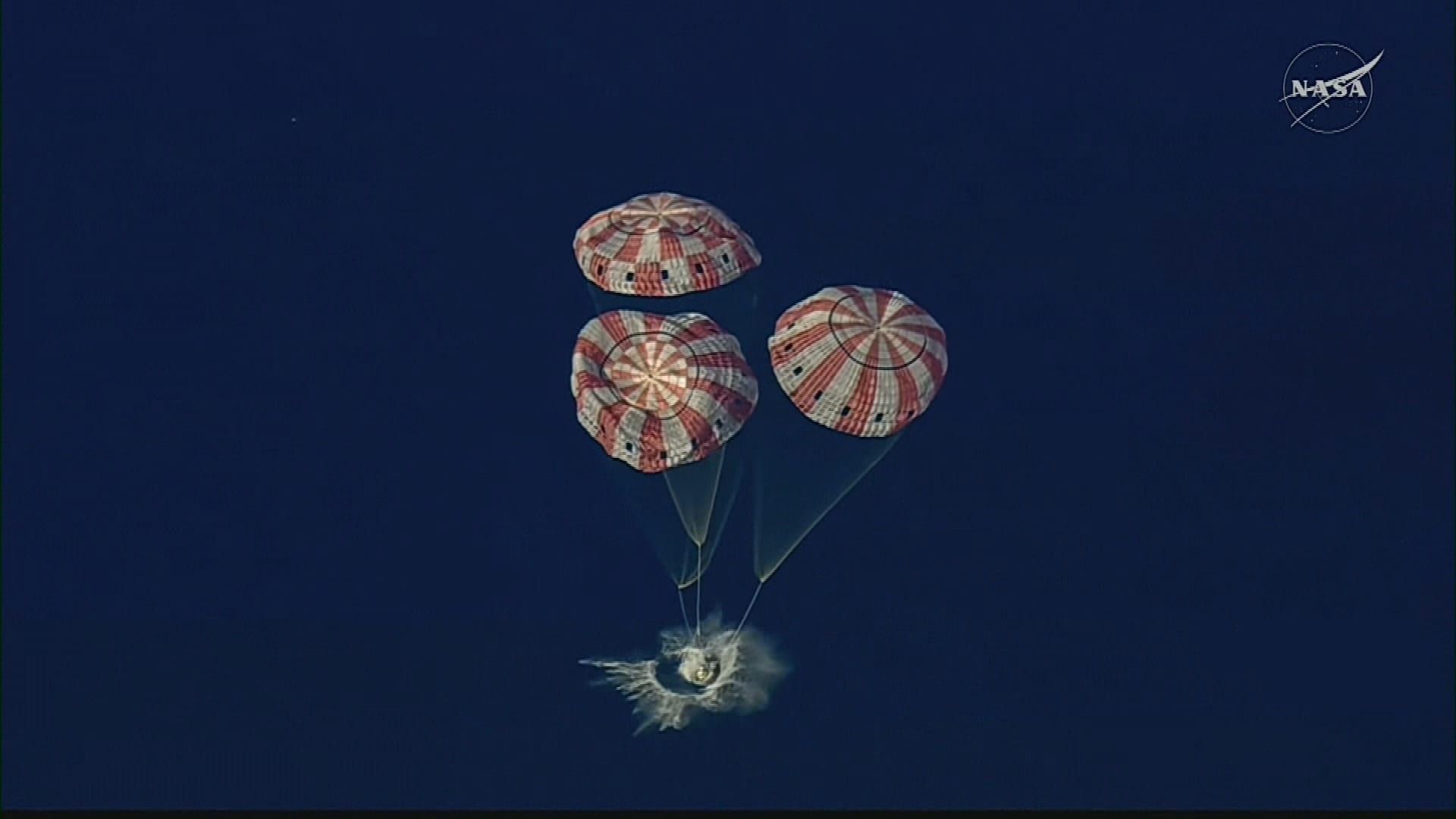 Artemis II Crew Splashes Down in Pacific After Historic Lunar Mission