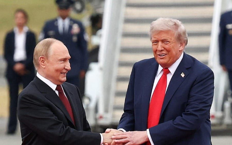 US Senators urge Trump to withdraw Putin's G20 invitation as Kremlin says it is grateful