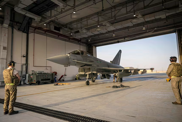 US evacuates embassy staff as UK and European allies expand military support for Saudi Arabia amid Yemen war