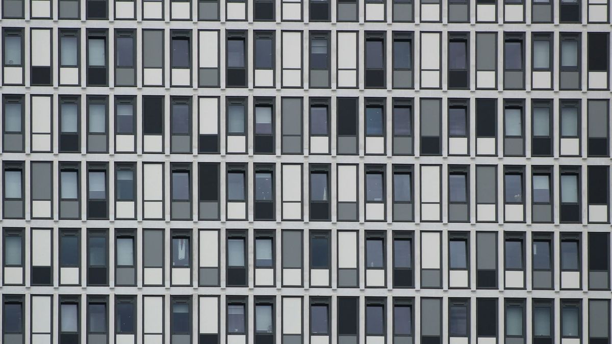 Uncovering GenAI Trends: Using Local Language Models to Explore 35 Organizations