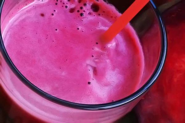 Bavite se timskim sportom? Ciklin sok će vas učiniti bržima