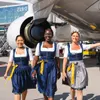 Jetzt wird’s zünftig! Lufthansa-Crew fliegt im Dirndl