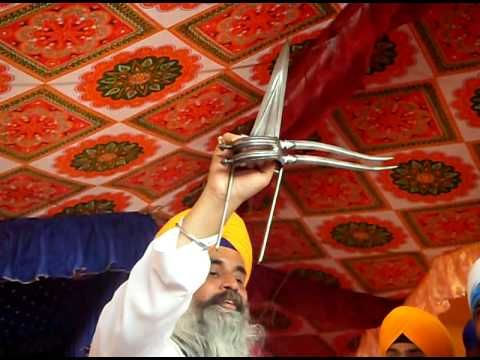 11th Doharaa: "Thuhee Kataaree Dhaarr-Jum..."