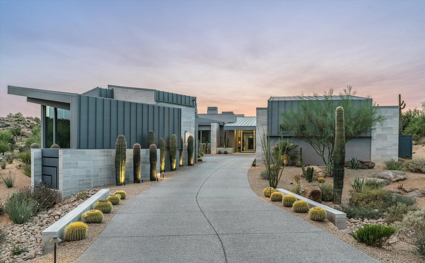 A gray house in the desert, courtesy thenobleagency.com