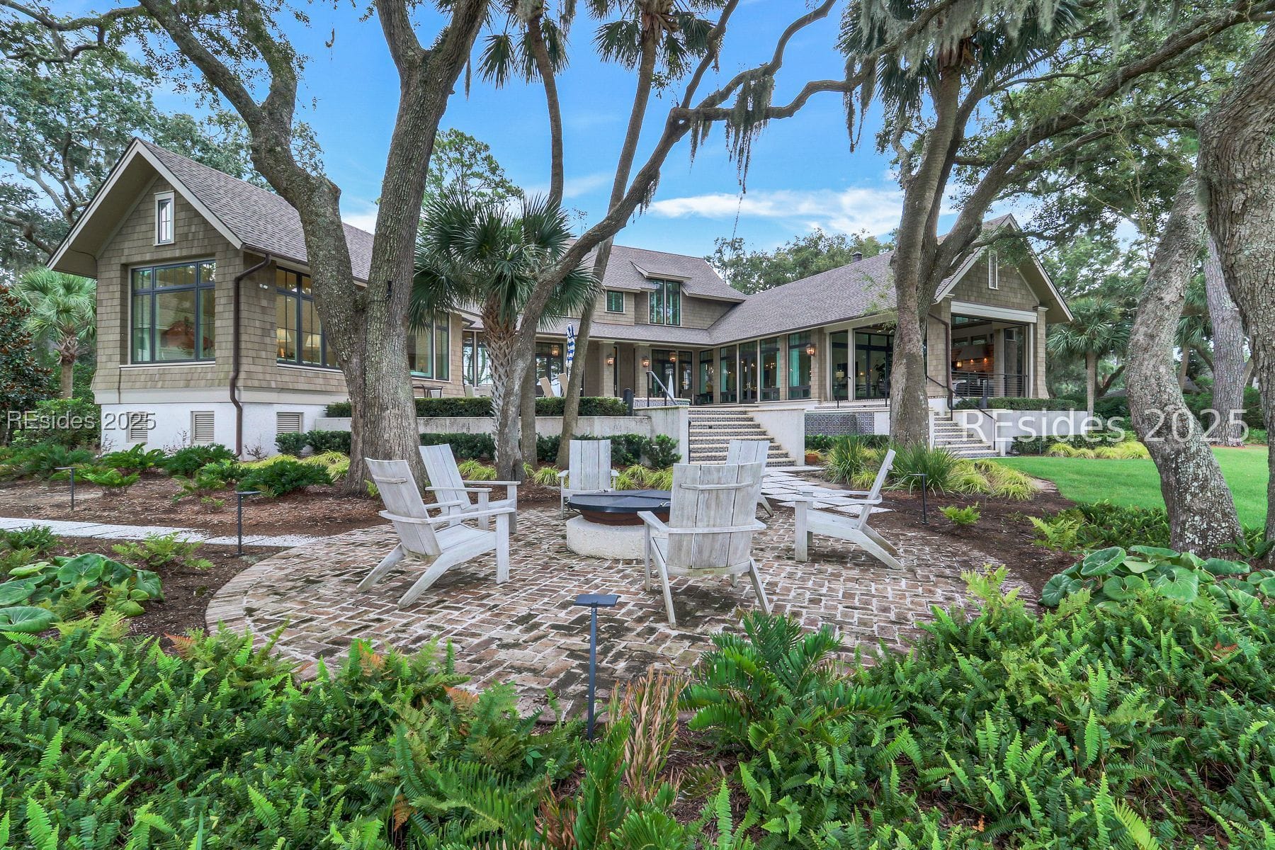 5 Marsh Drive, Hilton Head Island, SC — courtesy Sea Pines Real Estate / The Cottage Group